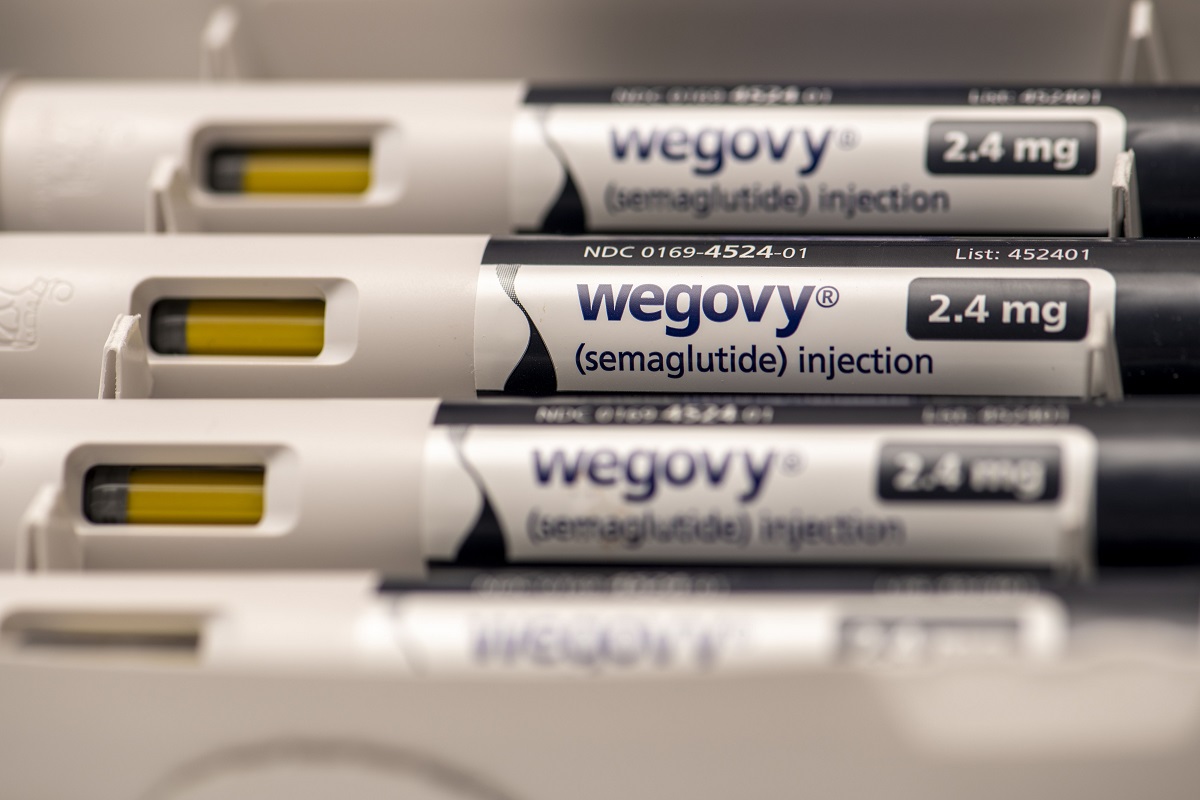 Набір Wegovy — ін’єкційні ліки для схуднення, яке допомагає людям із ожирінням. Його слід використовувати разом із планом схуднення та фізичною активністю.
