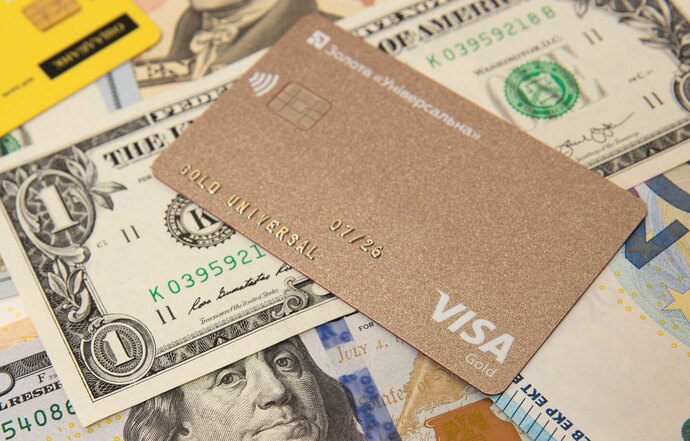 «ПриватБанк» запустил услугу «Наличные на кассе» – выдачу денег с карт через кассы торговых точек