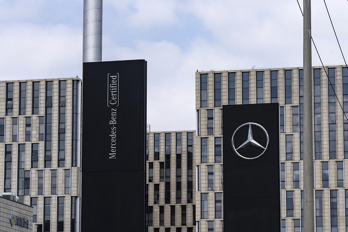 Mercedes-Benz повідомив про зниження прибутку у більш ніж два рази: причини