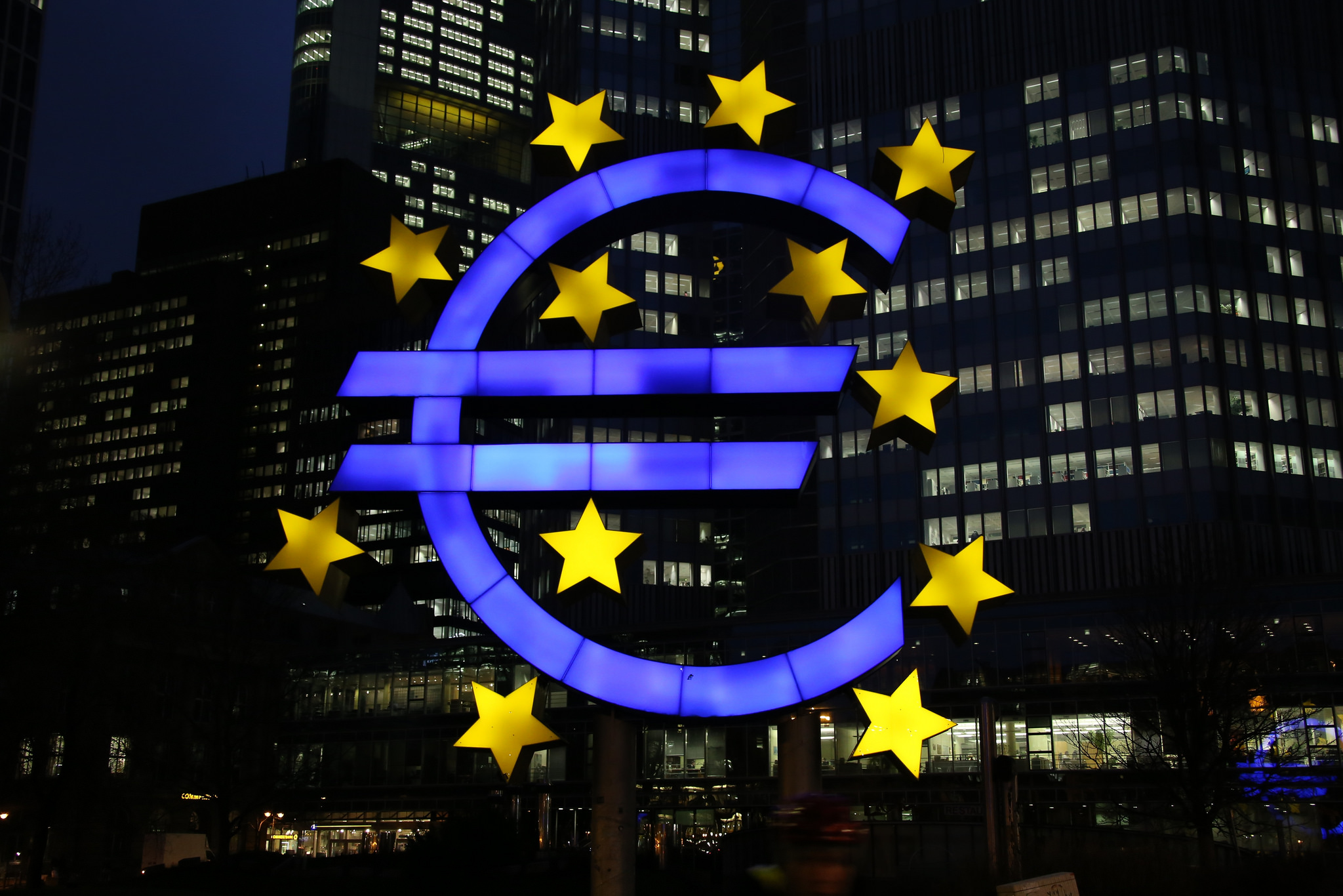 Экономика еврозоны в первом квартале сократилась на 0,6% | Экономическая  правда